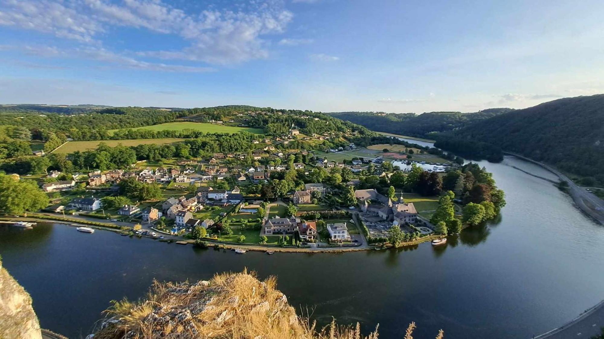 Gite Rural "L'Anseromia" Dinant Bagian luar foto